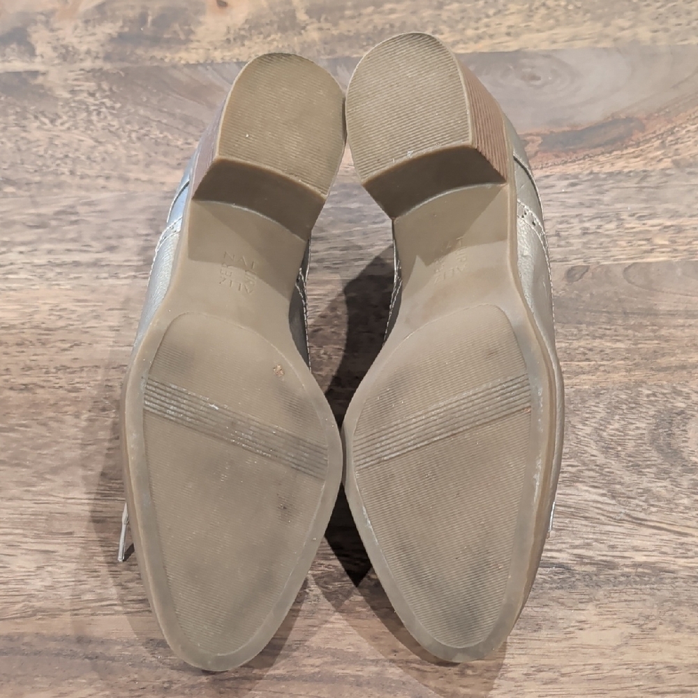 Naturalizer Herlie Wingtip Oxford Pewter Shoes - Picture 7 of 7